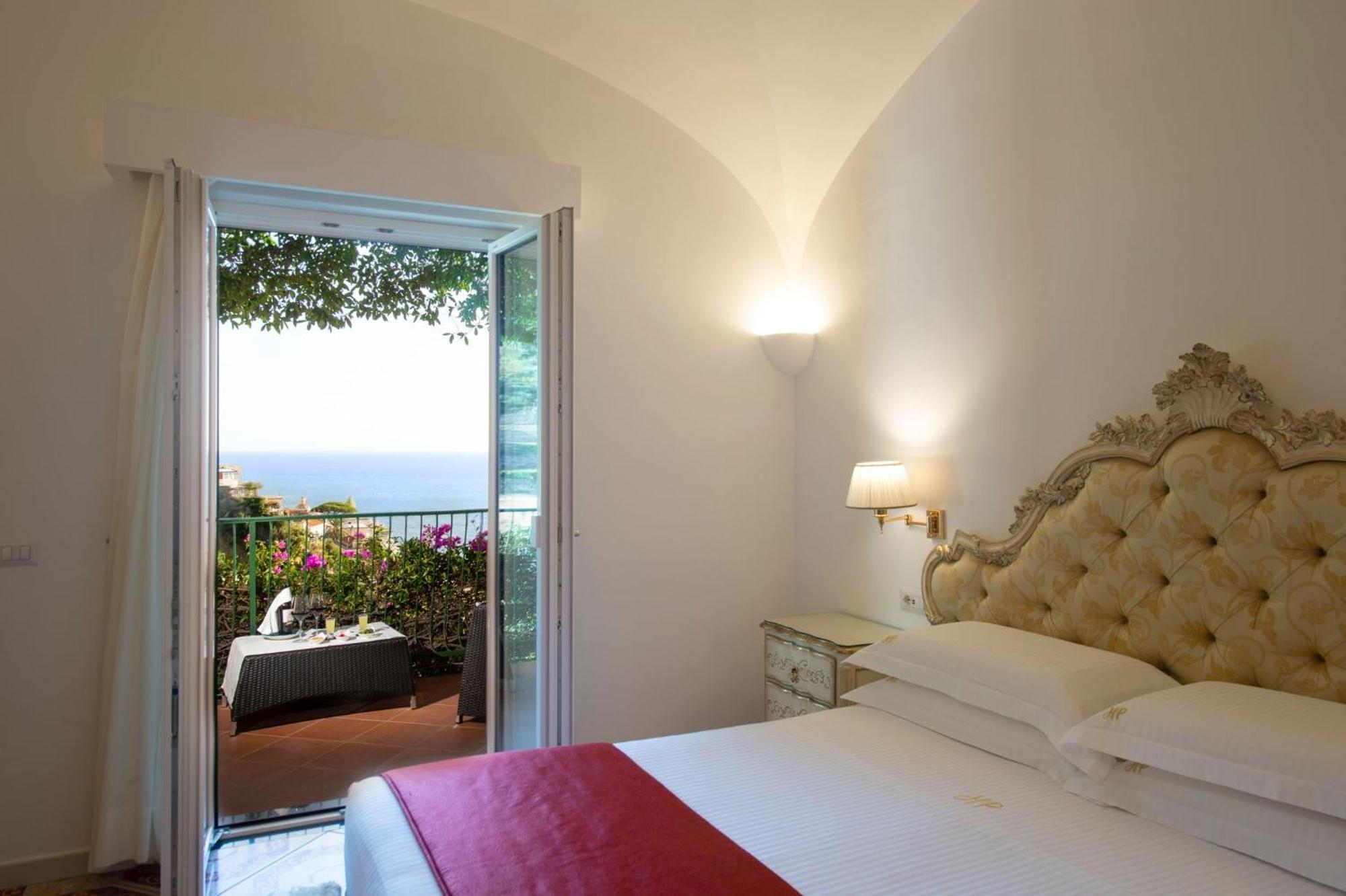 Hotel Pellegrino Praiano Exterior foto