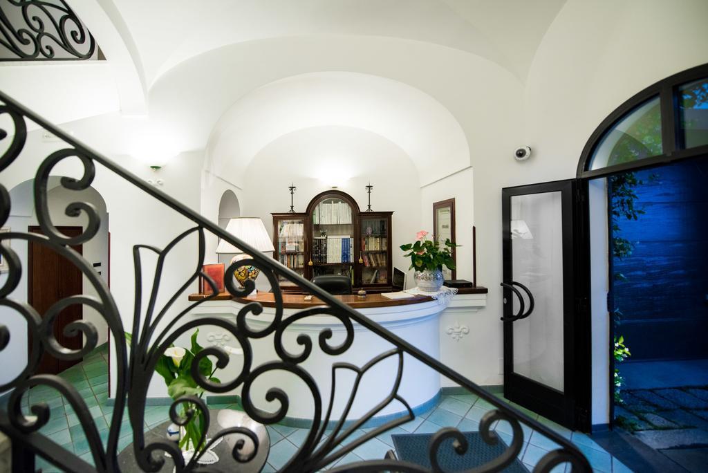 Hotel Pellegrino Praiano Exterior foto